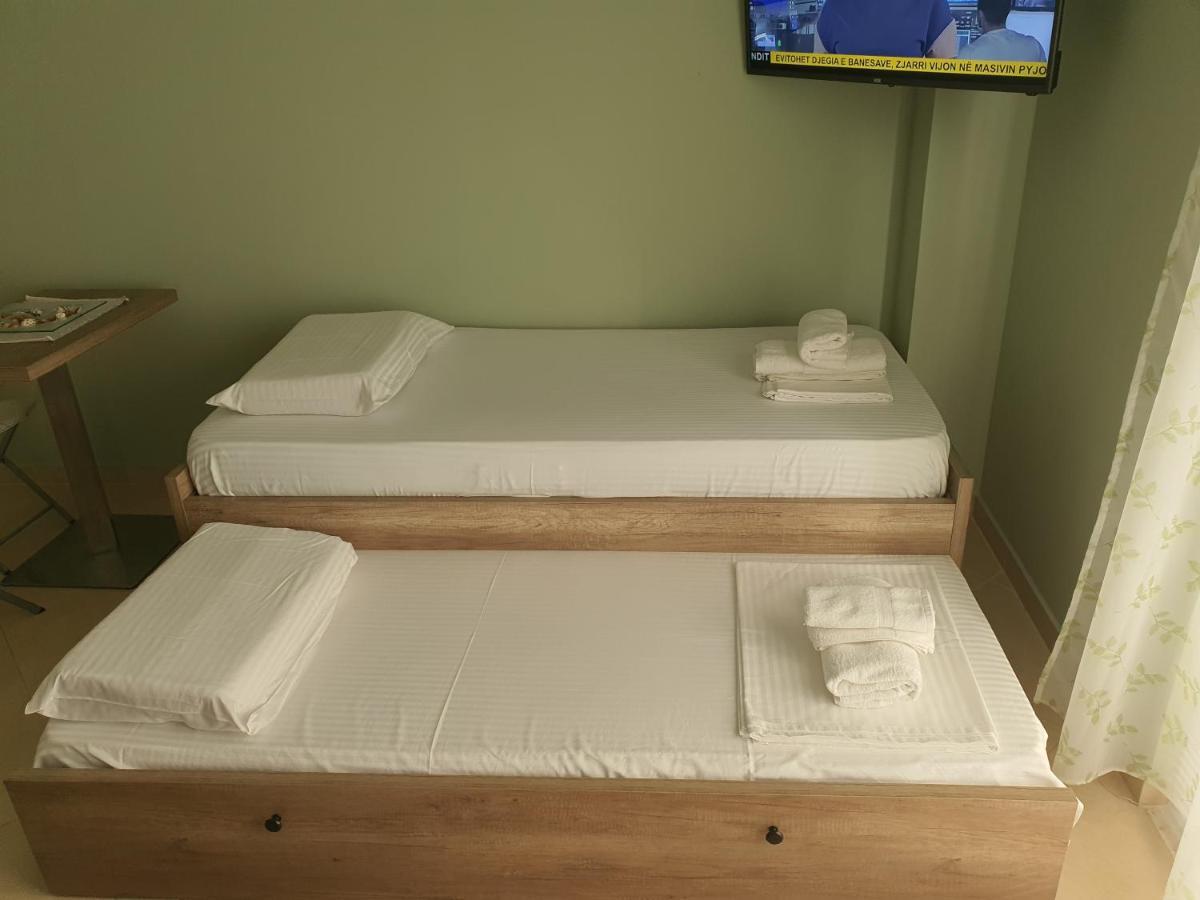 Deni Sea View Apartment Влёра Экстерьер фото