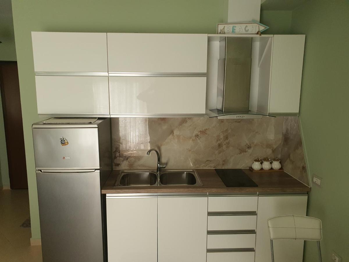 Deni Sea View Apartment Влёра Экстерьер фото