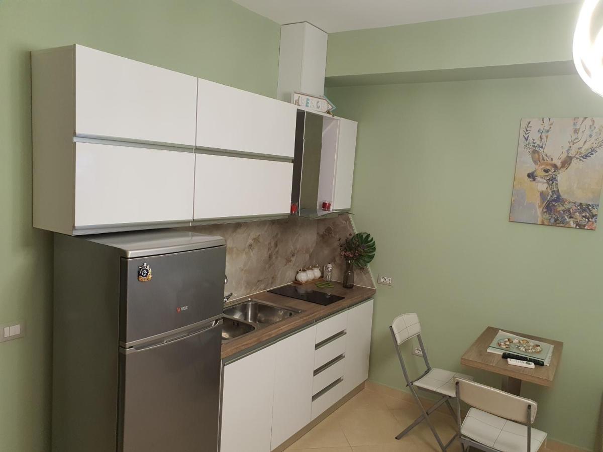 Deni Sea View Apartment Влёра Экстерьер фото