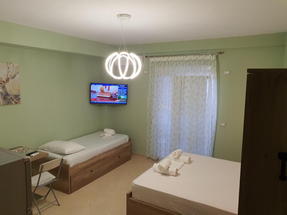 Deni Sea View Apartment Влёра Экстерьер фото
