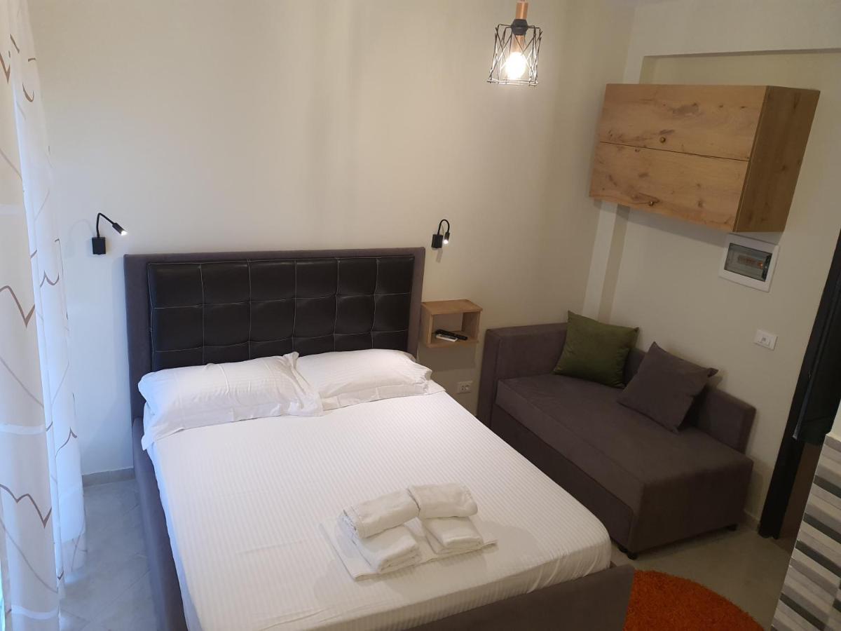 Deni Sea View Apartment Влёра Экстерьер фото