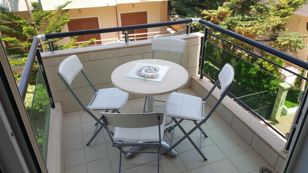Deni Sea View Apartment Влёра Экстерьер фото