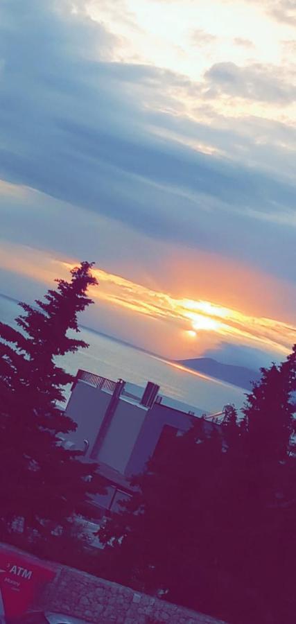 Deni Sea View Apartment Влёра Экстерьер фото